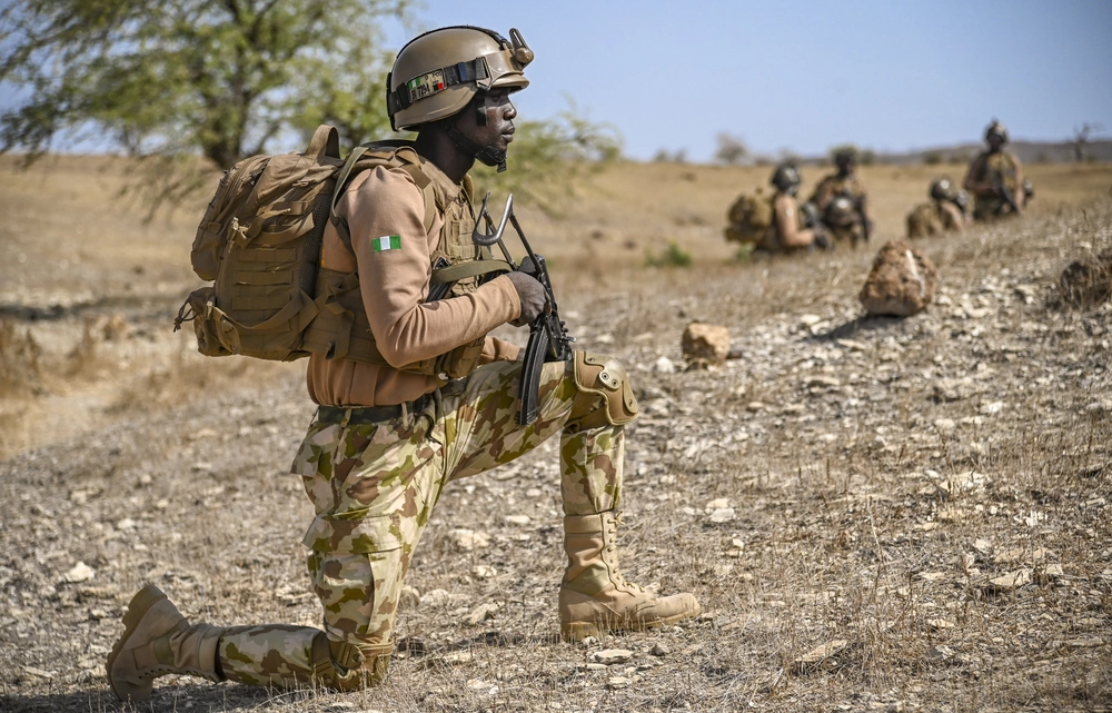Grams.tv - Nigerian army warfare and how to tackle terrorism